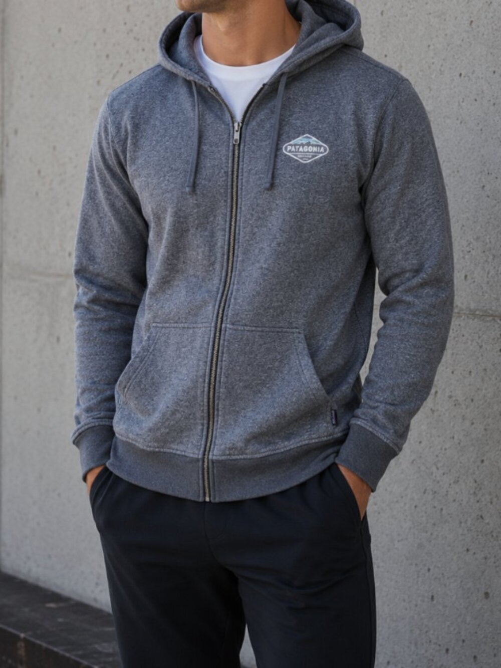Patagonia Men's Full Zip Logo Graphic Hoodie Size M Organic Cotton Gray Athletic